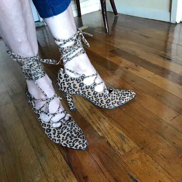 Wild Brand Lace Up Sexy Heels Cheetah Shoes size 9 - Picture 4 of 5